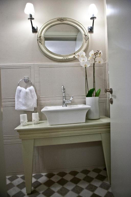 Melies Boutique Hotel Káto Loutrákion Habitación foto